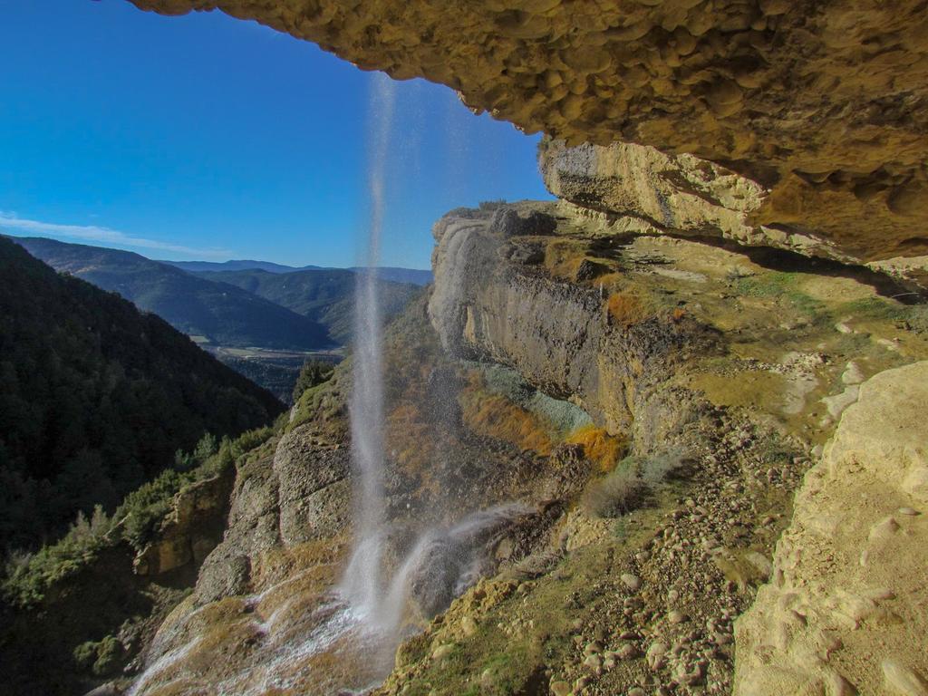 Albergue De Yebra Yebra de Basa Bagian luar foto