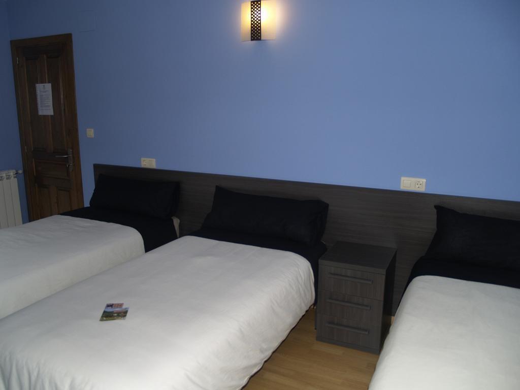 Albergue De Yebra Yebra de Basa Ruang foto