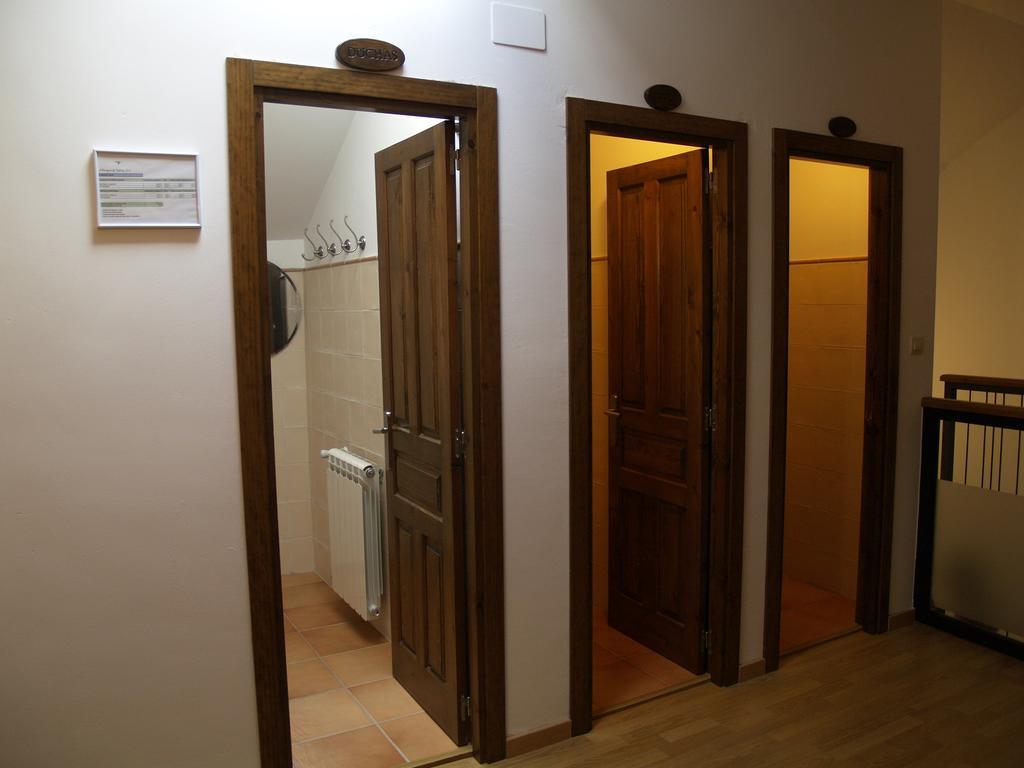 Albergue De Yebra Yebra de Basa Ruang foto
