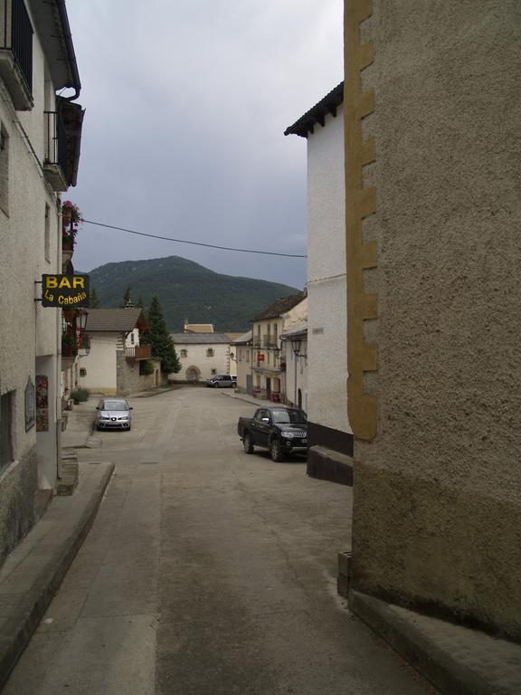 Albergue De Yebra Yebra de Basa Bagian luar foto